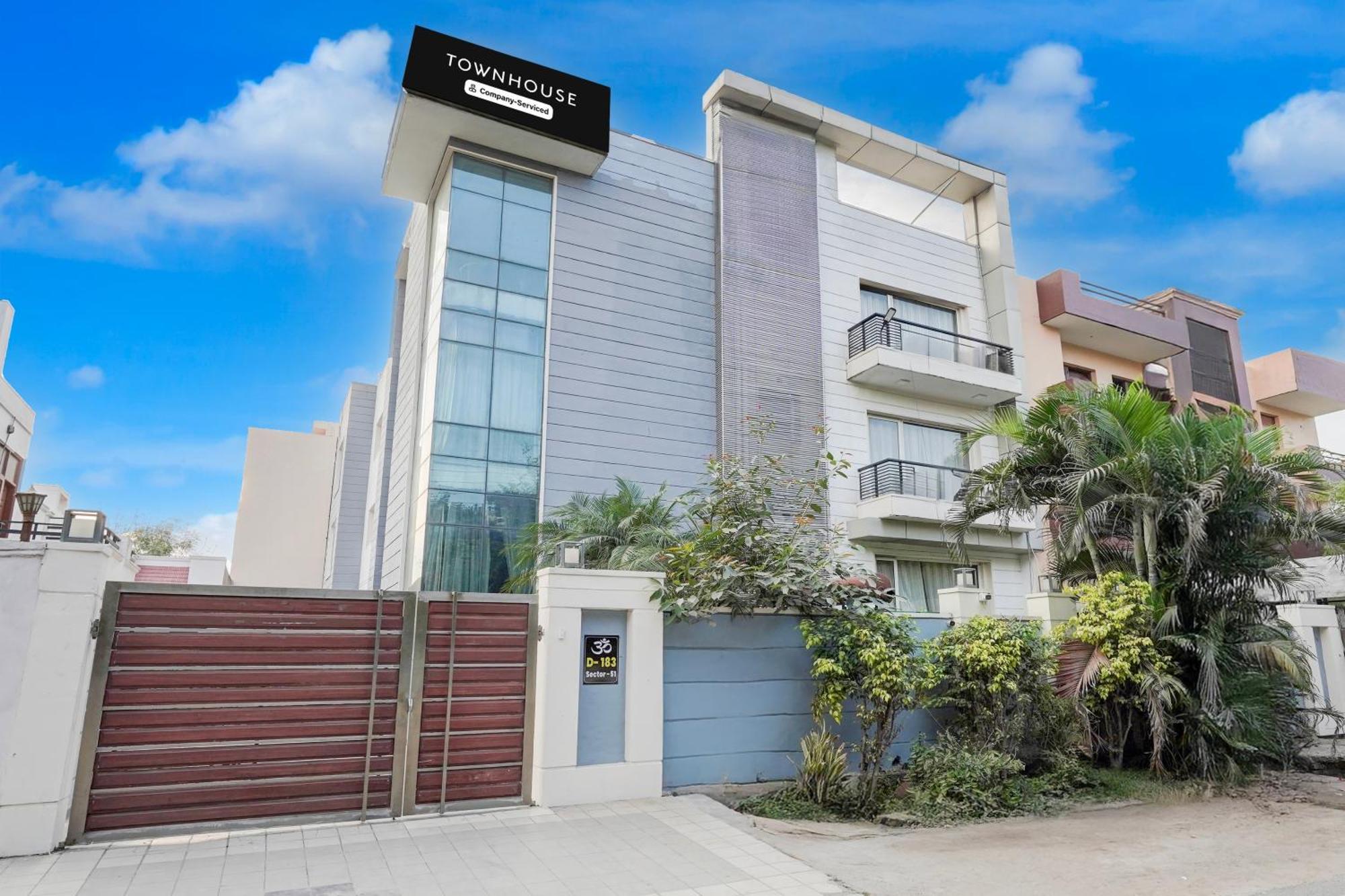 Super Townhouse Sector 51 Noida Near Metro Station Hotel ภายนอก รูปภาพ